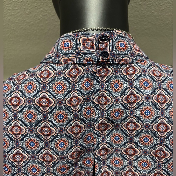 Adrienne Vittadini medallion print sleeveless halter blouse small S - Picture 6 of 9